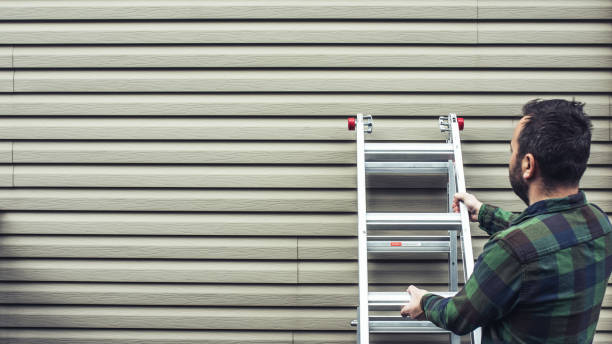 How To Choose The Right Materials for Your Siding Installation in 'Ivanhoe, TX